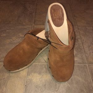 GAP shoes